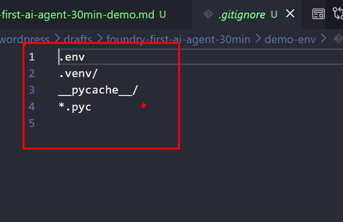 VSCode で .gitignore ファイルを開いている。.env・.venv/・__pycache__/・*.pyc が除外設定されている